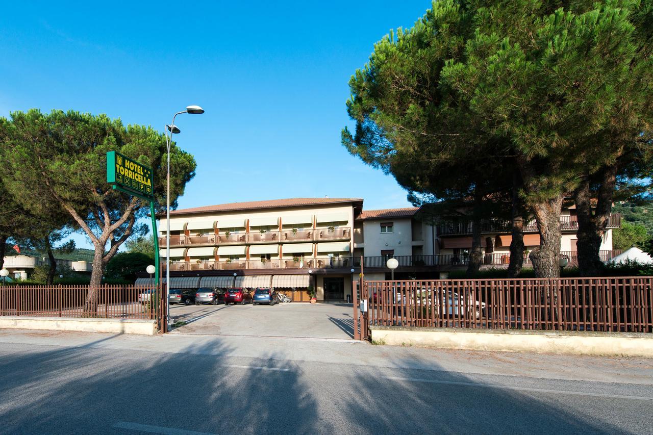 Hotel Torricella Magione Exterior photo